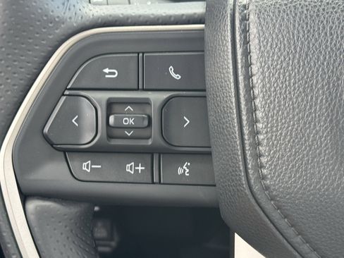 Used 2025 Toyota 4Runner Trailhunter AWD/4WD image 16