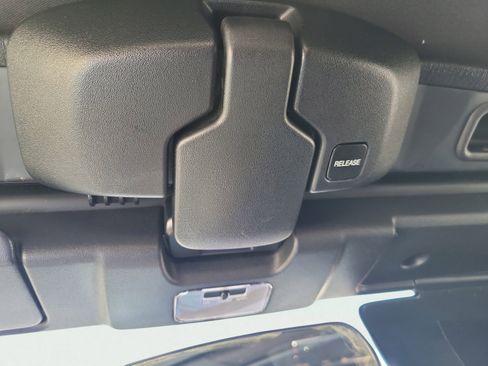 Used 2008 MAZDA MX-5 Miata Sport image 29