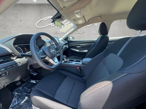 Certified 2025 Nissan Sentra SV w/ All-Weather Package FWD image 19