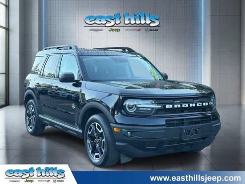 Used 2023 Ford Bronco Sport Outer Banks w/ Tech Package AWD/4WD image 1