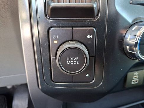 Used 2025 Ford F150 XLT w/ Equipment Group 301A Standard image 22