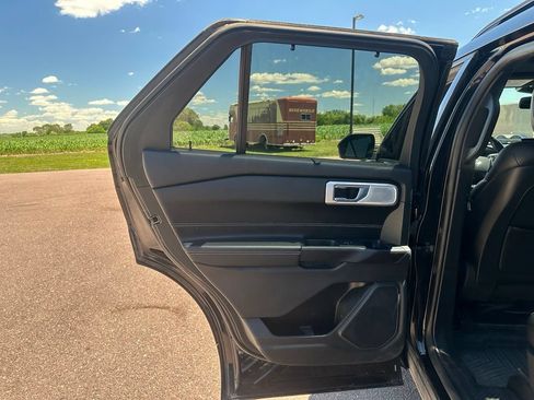 Used 2020 Ford Explorer ST w/ ST Street Pack AWD/4WD image 21