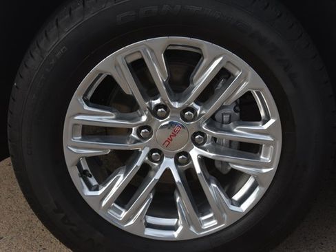 Used 2024 GMC Yukon SLT w/ SLT Luxury Package AWD/4WD image 11