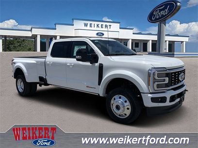 New 2025 Ford F450 Platinum w/ FX4 Off-Road Package