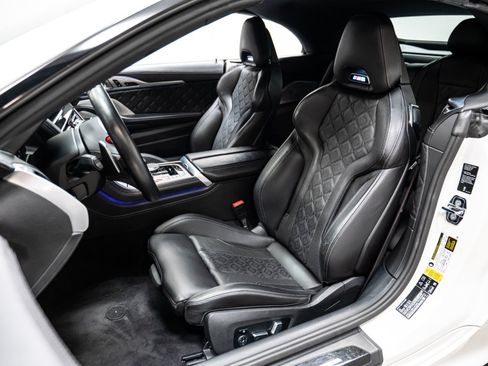 Used 2022 BMW M8 Competition AWD/4WD image 5