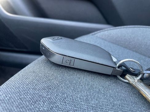 Used 2025 Kia K4 LXS image 24