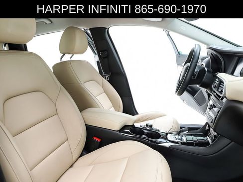 Used 2018 INFINITI QX30 AWD image 71