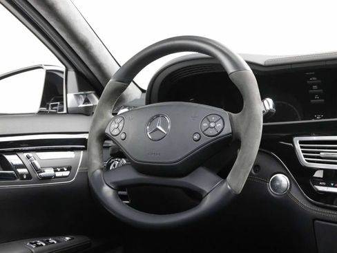 Used 2012 Mercedes-Benz S 63 AMG image 10
