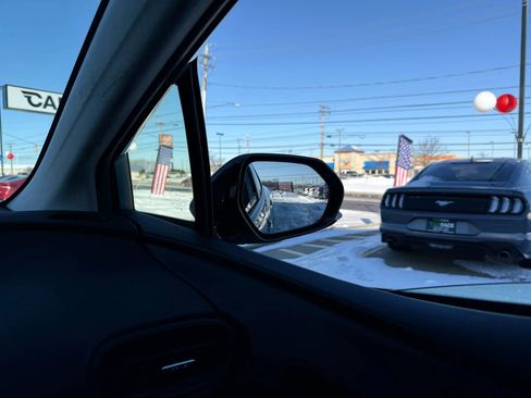 Used 2020 Toyota Prius LE image 39