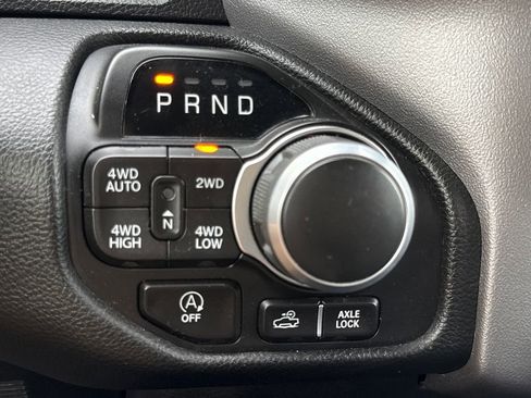 Used 2024 RAM 1500 Big Horn AWD/4WD image 30