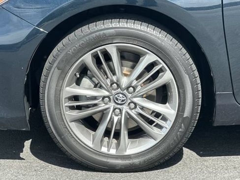 Certified 2017 Toyota Camry SE FWD image 29