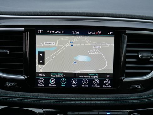 Used 2019 Chrysler Pacifica Limited w/ Advanced Safetytec Group image 30