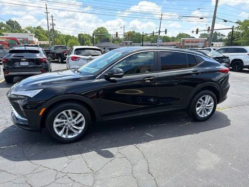 Used 2024 Buick Envista Preferred w/ Convenience I Package FWD image 3