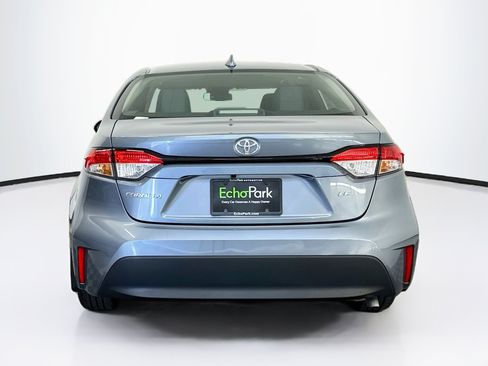 Used 2025 Toyota Corolla LE FWD image 7