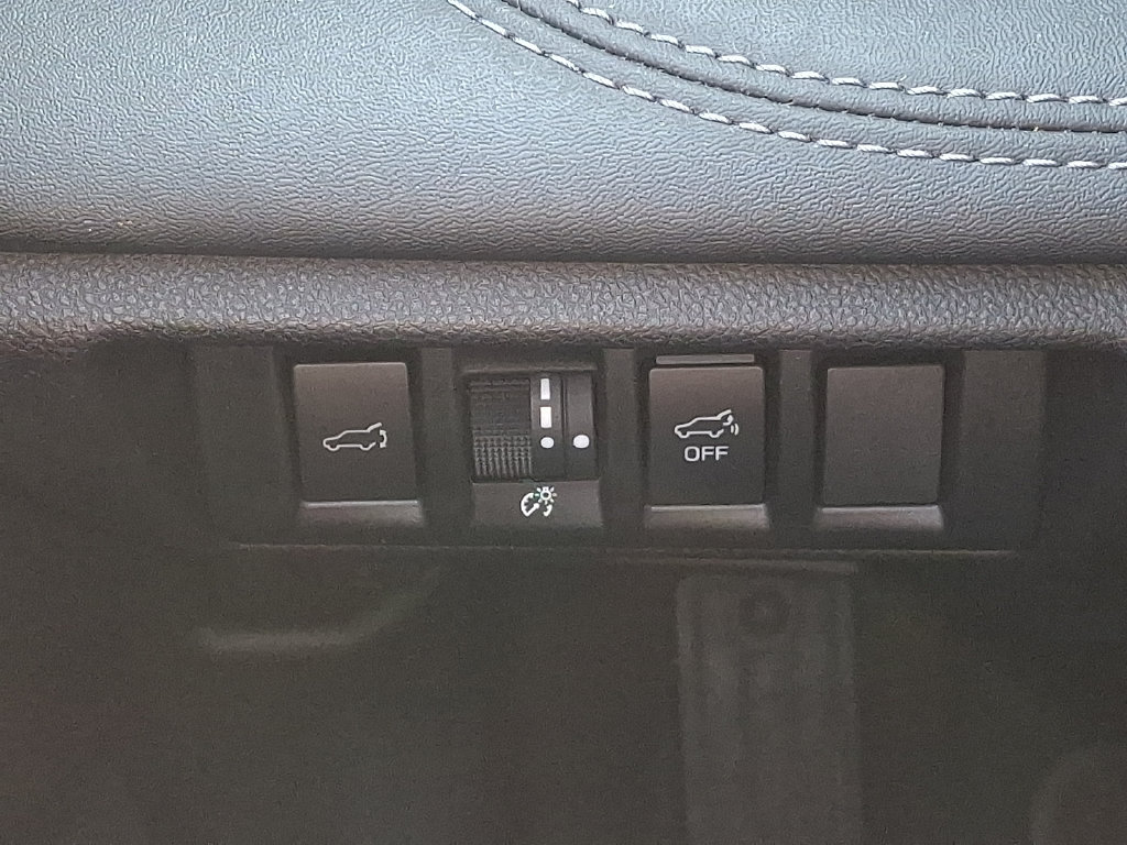 Used 2020 Subaru Outback Limited AWD/4WD image 26
