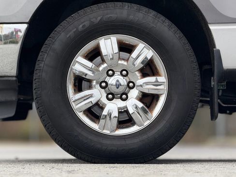 Used 2011 Ford F150 XLT w/ XLT Chrome Pkg image 28