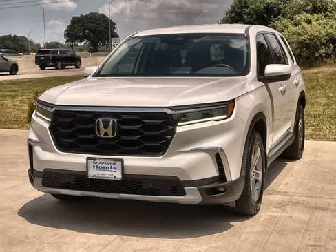 Used 2024 Honda Pilot EX-L image 2