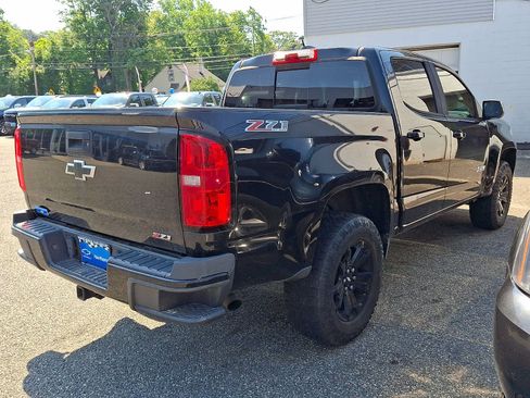 Used 2017 Chevrolet Colorado Z71 w/ Z71 Midnight Edition AWD/4WD image 4