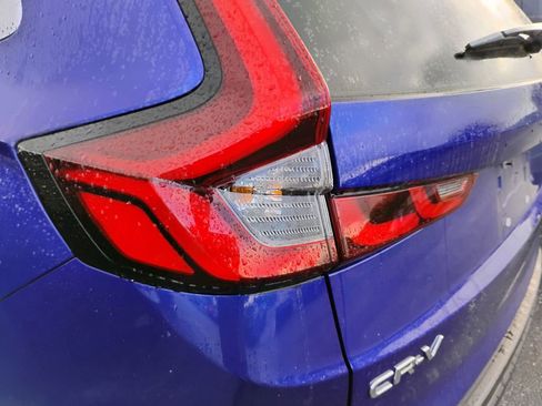 Used 2024 Honda CR-V EX image 11