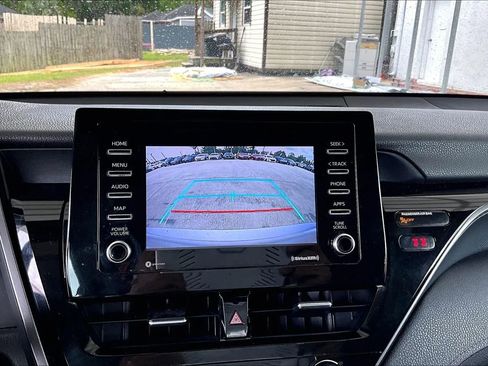 Used 2021 Toyota Camry SE FWD image 13