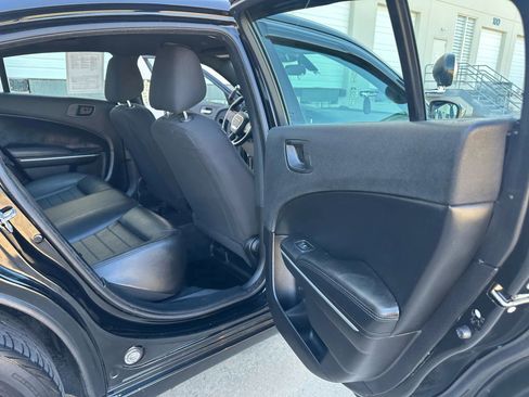 Used 2021 Dodge Charger Police image 19