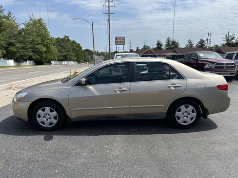Used 2005 Honda Accord LX image 4