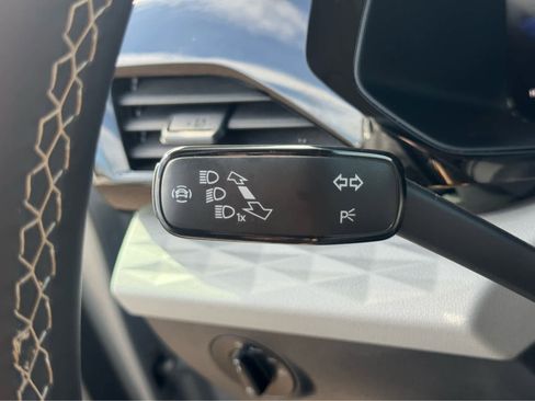 Used 2023 Volkswagen Taos S w/ Driver Assistance Package image 18