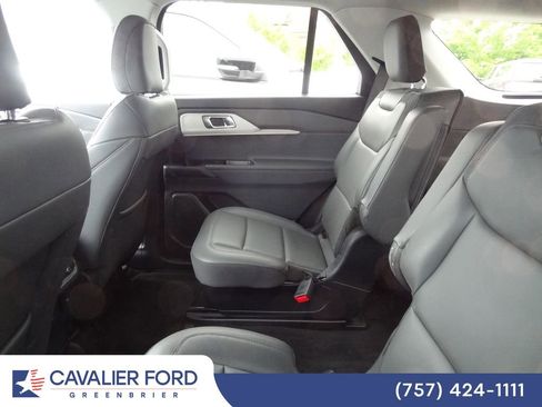 Used 2026 Ford Explorer Active w/ Active Comfort Package AWD/4WD image 34