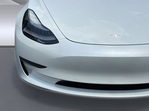 Used 2021 Tesla Model 3 Standard Range Plus RWD image 12