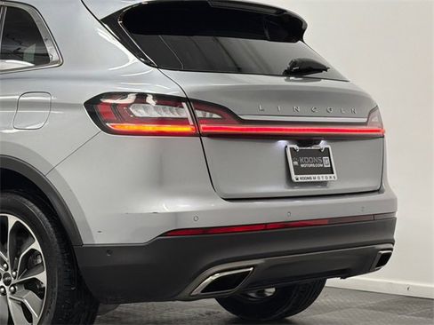 Used 2023 Lincoln Nautilus Reserve w/ Equipment Group 201A image 7