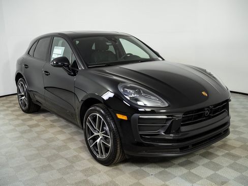 New 2026 Porsche Macan image 27