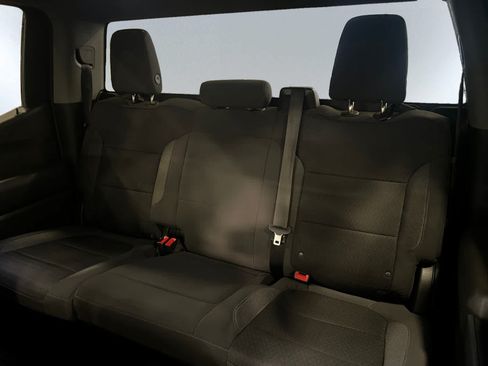 Used 2022 Chevrolet Silverado 1500 LT AWD/4WD image 17