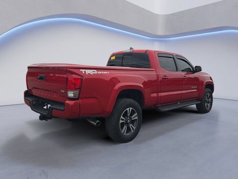 Used 2017 Toyota Tacoma TRD Sport RWD image 7