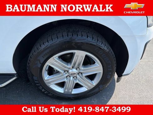 Used 2021 Ford Expedition XLT AWD/4WD image 9