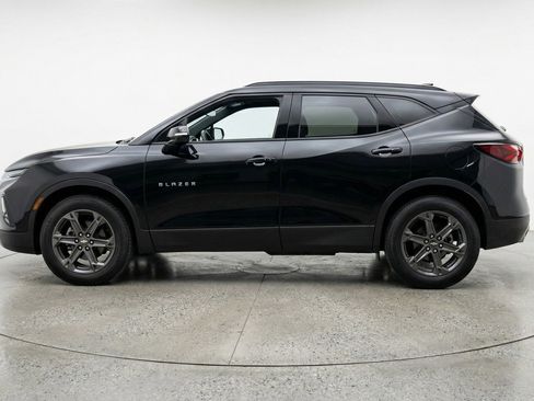 Used 2025 Chevrolet Blazer LT image 5