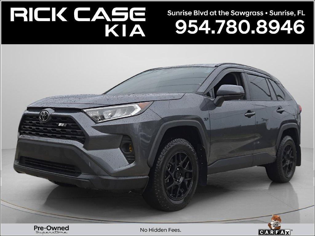 Used 2021 Toyota RAV4 XLE FWD image 1