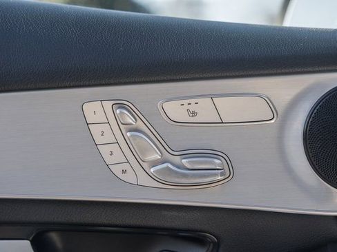 Used 2022 Mercedes-Benz GLC 300 4MATIC image 39