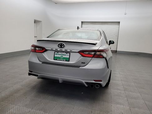 Used 2022 Toyota Camry SE image 7