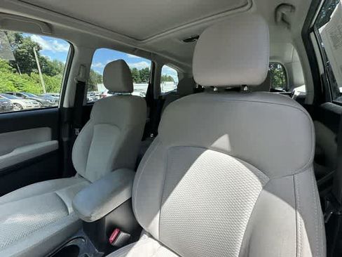 Used 2015 Subaru Forester 2.5i Premium w/ All-Weather Package AWD/4WD image 14