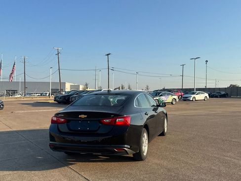 Used 2025 Chevrolet Malibu LT FWD image 23