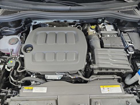 New 2026 Volkswagen Tiguan SE R-Line FWD image 31