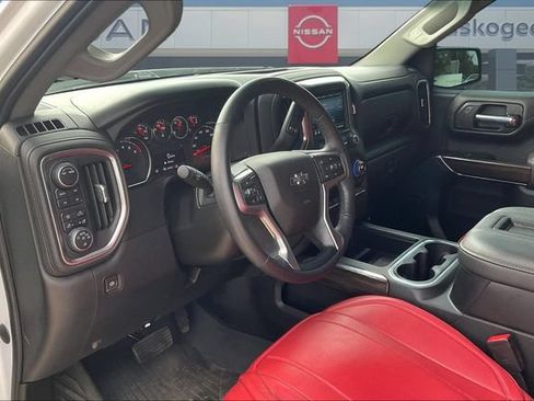 Used 2022 Chevrolet Silverado 1500 LT Trail Boss w/ Safety Package AWD/4WD image 17