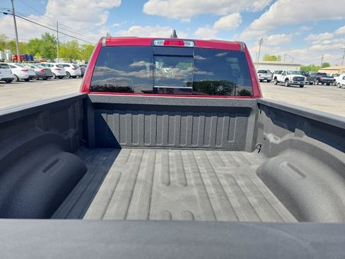 Used 2022 RAM 1500 Laramie AWD/4WD image 10