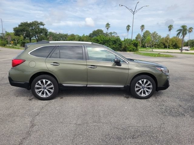 Used 2019 Subaru Outback 3.6R Touring AWD/4WD image 5