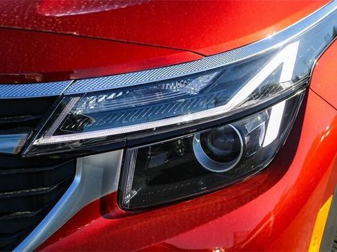 New 2026 Kia Seltos S image 4