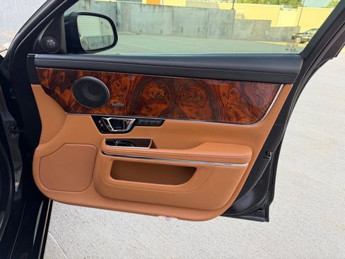 Used 2018 Jaguar XJ L Portfolio RWD image 30
