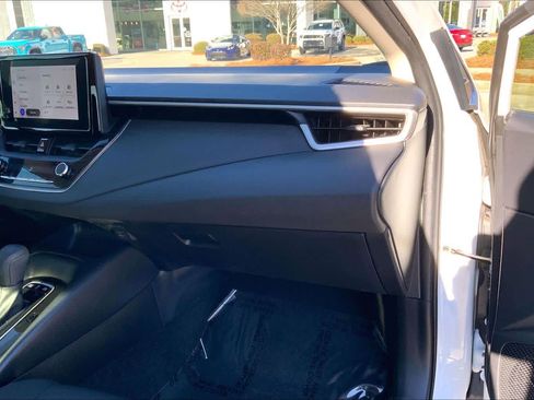 Used 2024 Toyota Corolla LE image 18