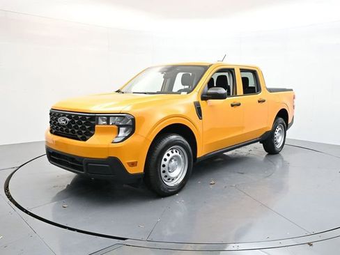 New 2026 Ford Maverick XL AWD/4WD image 3