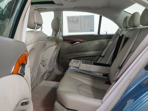 Used 2003 Mercedes-Benz E 320 Sedan image 44