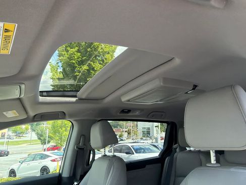 Used 2023 Honda Odyssey Touring image 21